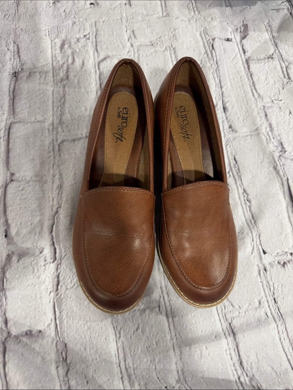 EuroSoft Women's Tan Leather Slip-On Loafers